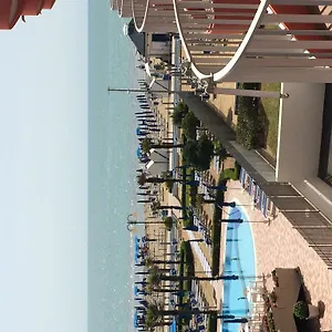 Apollo - Walterigato Solo Per Famiglie , Lido di Jesolo Italia