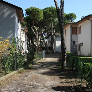 https://villaggio-solveig.hotelslidodijesolo.com